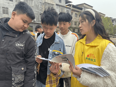 湖南省永州市道县：法治课进校园 为留守儿童撑起“安全伞”